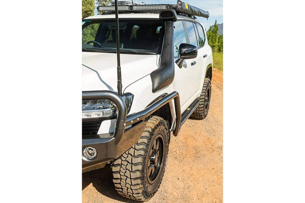 https://autogreeknews.gr/wp-content/uploads/2021/12/Toyota-Land-Cruiser-Series-300-tuned-by-TJM-12.jpg