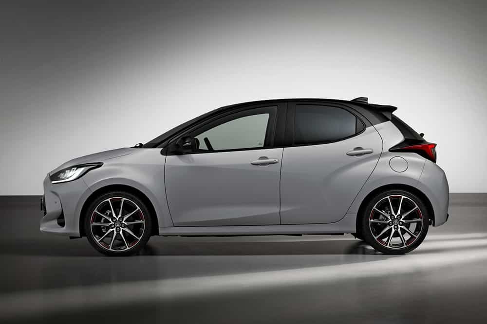 https://autogreeknews.gr/wp-content/uploads/2021/12/Toyota-Yaris-GR-Sport-5.jpg
