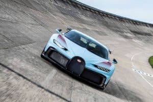bugatti-sur-mesure-chiron-pur-sport