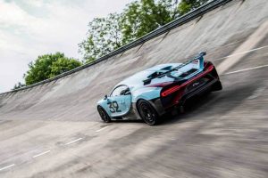 bugatti-sur-mesure-chiron-pur-sport (4)