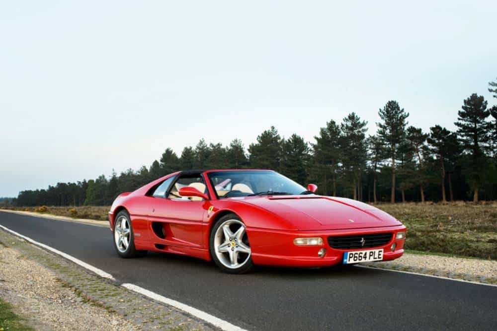 https://autogreeknews.gr/wp-content/uploads/2021/12/ferrari_f355_gts_11.jpg