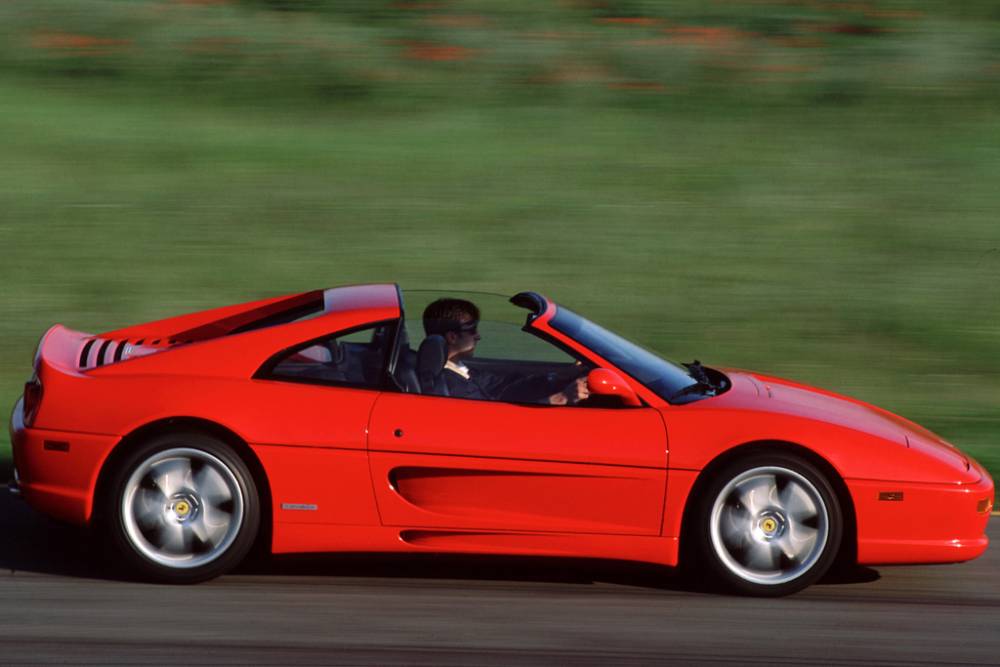https://autogreeknews.gr/wp-content/uploads/2021/12/ferrari_f355_gts_us-spec_1.jpg