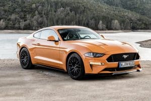 ford-mustang-hybrid-empros-deksia