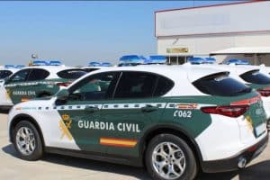 guardia civil alfa romeo stelvio 02