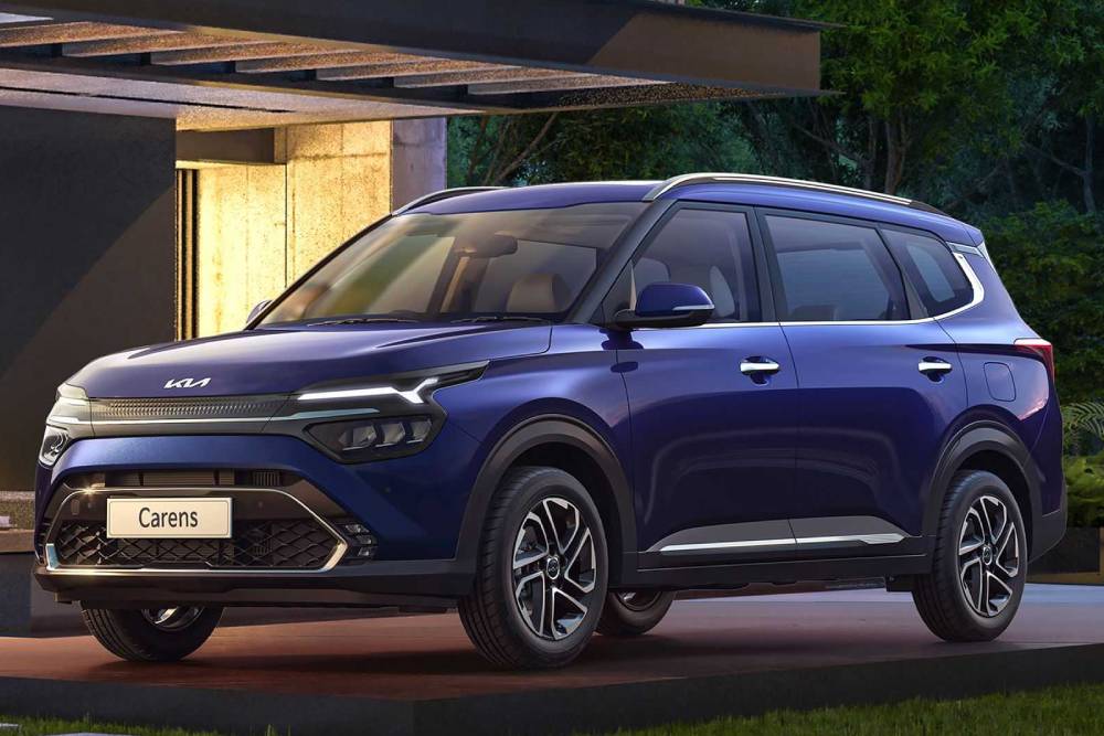 https://autogreeknews.gr/wp-content/uploads/2021/12/kia-carens-2022.jpg