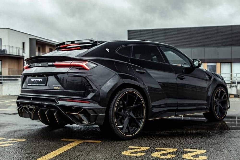 https://autogreeknews.gr/wp-content/uploads/2021/12/lamborghini-urus-by-mansory-and-mtm-1.jpg