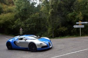 meet-the-man-who-drives-bugattis-for-a-living-spen (5)