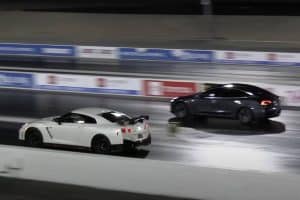 nismo gt-r vs tesla model 3