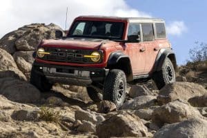 2022-Ford-Bronco-Raptor_07-Copy