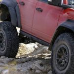 2022-Ford-Bronco-Raptor_details_03-Copy