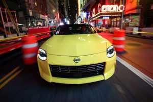 2023NissanZ_TimesSquare_001-1200×800 (1)
