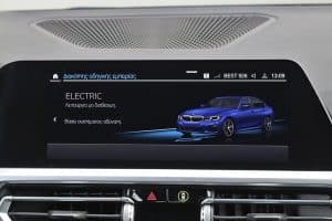 BMW-330e-2021-(24)