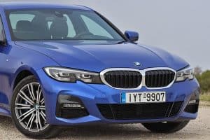 BMW-330e-2021-(37)