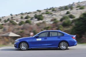 BMW-330e-2021-(40)