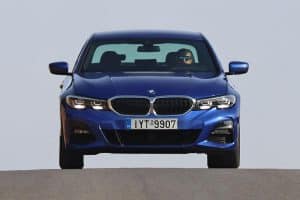 BMW-330e-2021-(5)