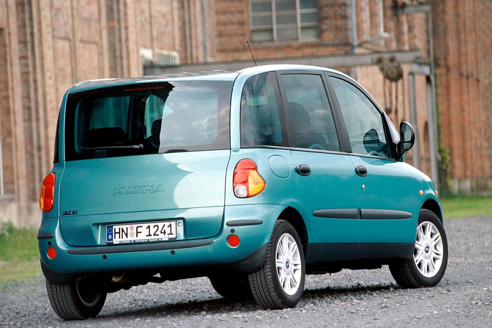 https://autogreeknews.gr/wp-content/uploads/2022/01/Fiat-Multipla-7.jpg