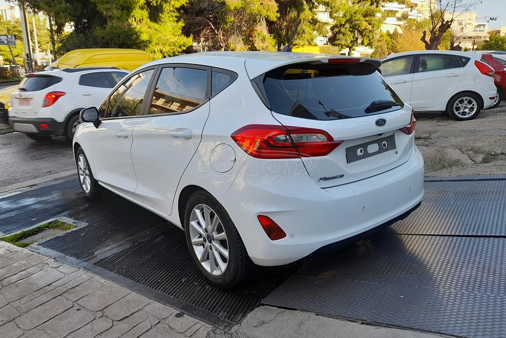 https://autogreeknews.gr/wp-content/uploads/2022/01/Ford-Fiesta-1.5-Diesel-2018-Car-Center-6.jpg