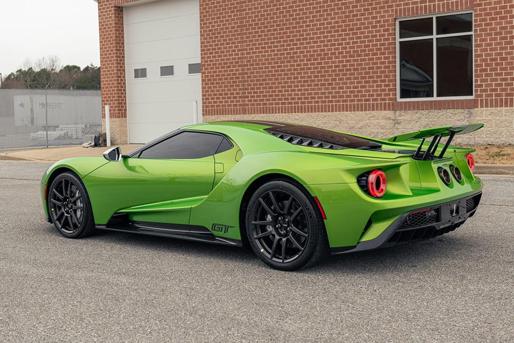 https://autogreeknews.gr/wp-content/uploads/2022/01/Ford-GT-10.jpg