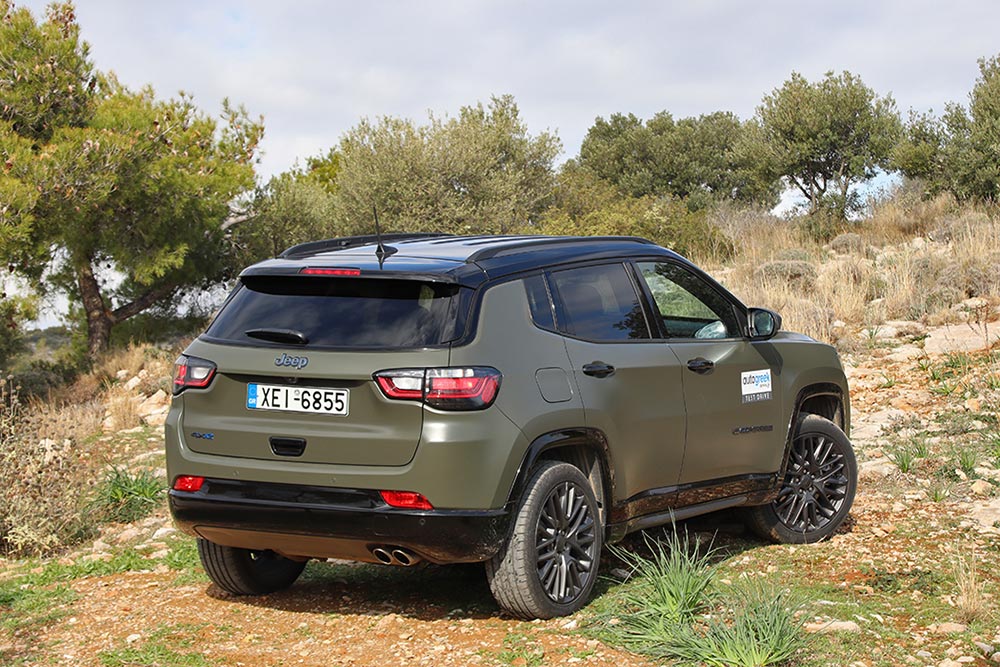 https://autogreeknews.gr/wp-content/uploads/2022/01/Jeep-Compass-4xe-240-HP-11.jpg