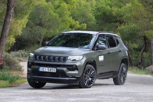 Jeep Compass 4xe 240 HP (17)