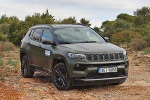 Jeep Compass 4xe 240 HP (18)