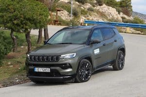 Jeep Compass 4xe 240 HP (4)