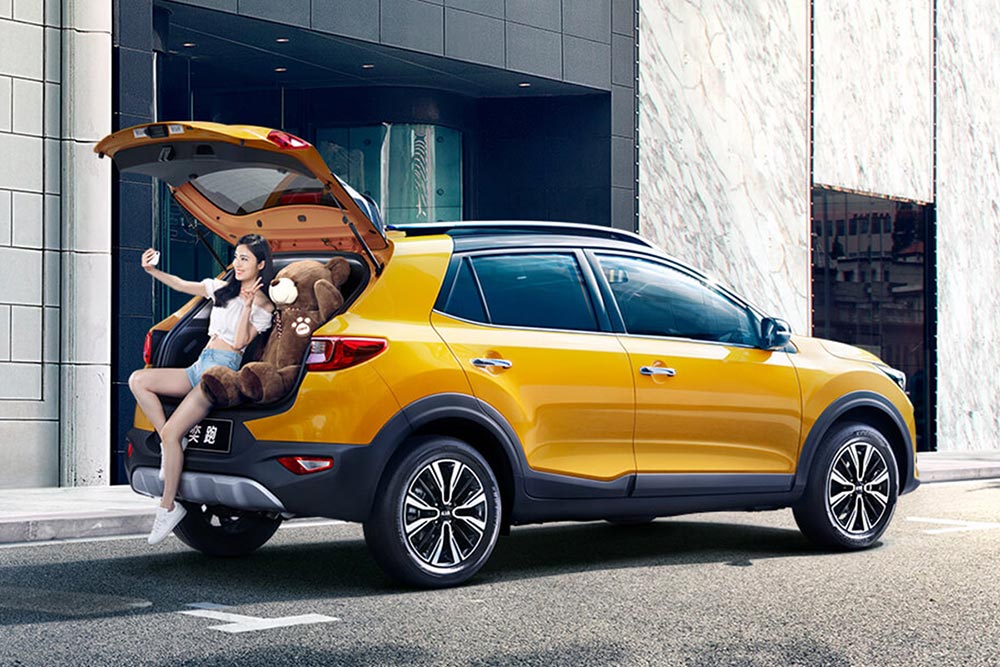 https://autogreeknews.gr/wp-content/uploads/2022/01/Kia-Stonic-KX1-China-7.jpg