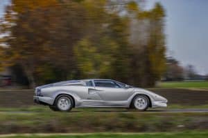 Lamborghini-Countach-LPI-800-4-Dynamic-Shots-38