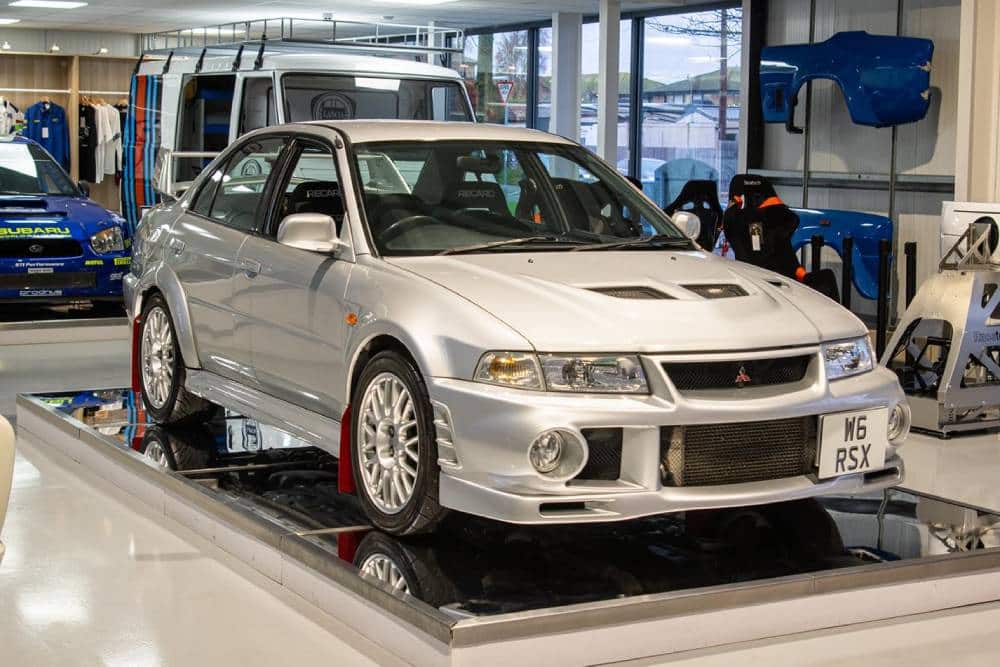 https://autogreeknews.gr/wp-content/uploads/2022/01/Mitsubishi-Lancer-Evo-1.jpg