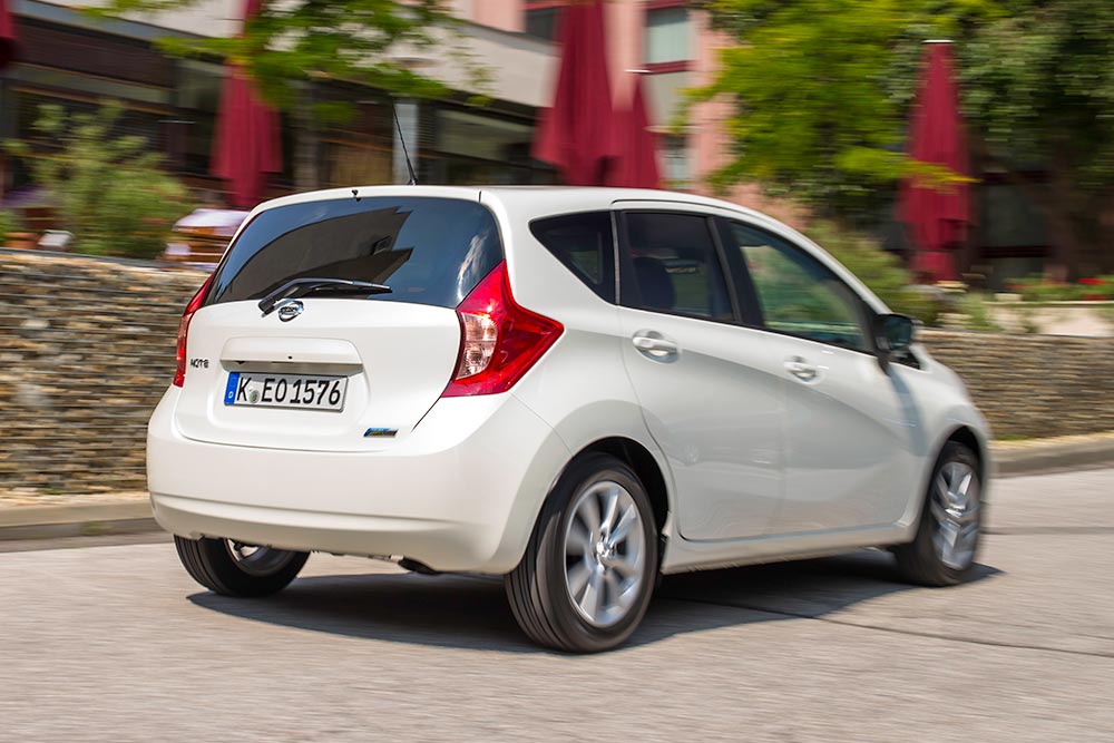 https://autogreeknews.gr/wp-content/uploads/2022/01/Nissan-Note-2013-3.jpg