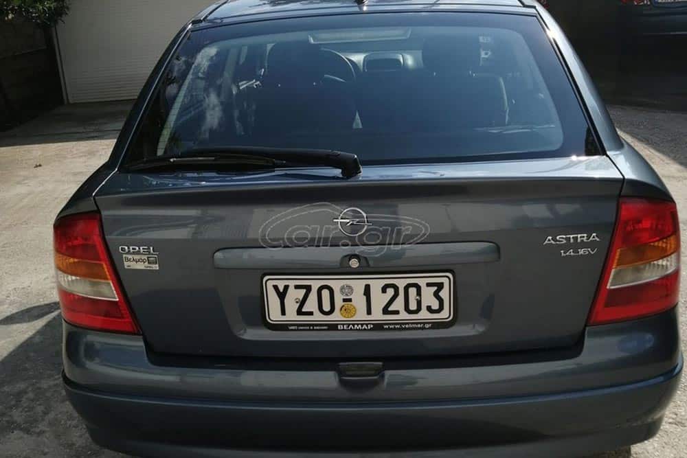 https://autogreeknews.gr/wp-content/uploads/2022/01/Opel-Astra-1998-9.jpg