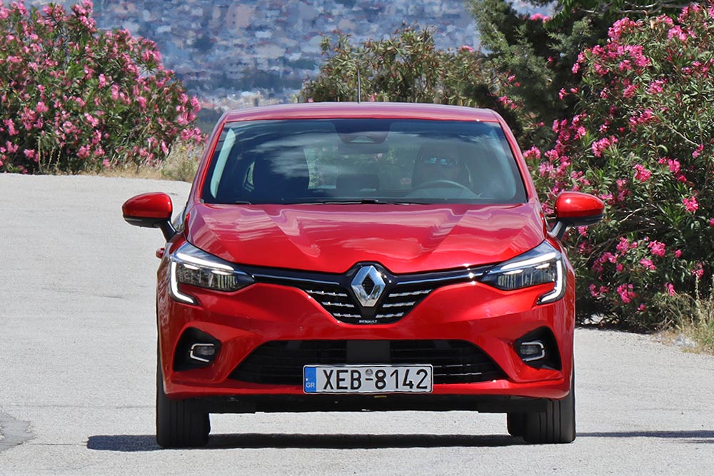 https://autogreeknews.gr/wp-content/uploads/2022/01/Renault-Clio-Hybrid-12.jpg