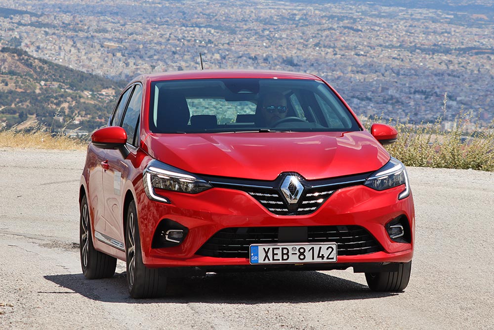 https://autogreeknews.gr/wp-content/uploads/2022/01/Renault-Clio-Hybrid-17.jpg