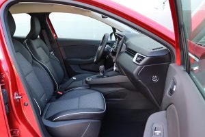 Renault Clio Hybrid (24)