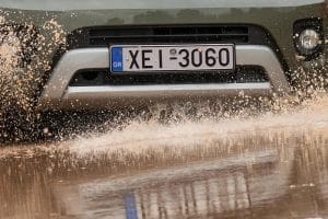 Suzuki-Ignis-4×4-off-road-1