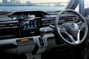 Suzuki-Wagon-R-Stinger-interior
