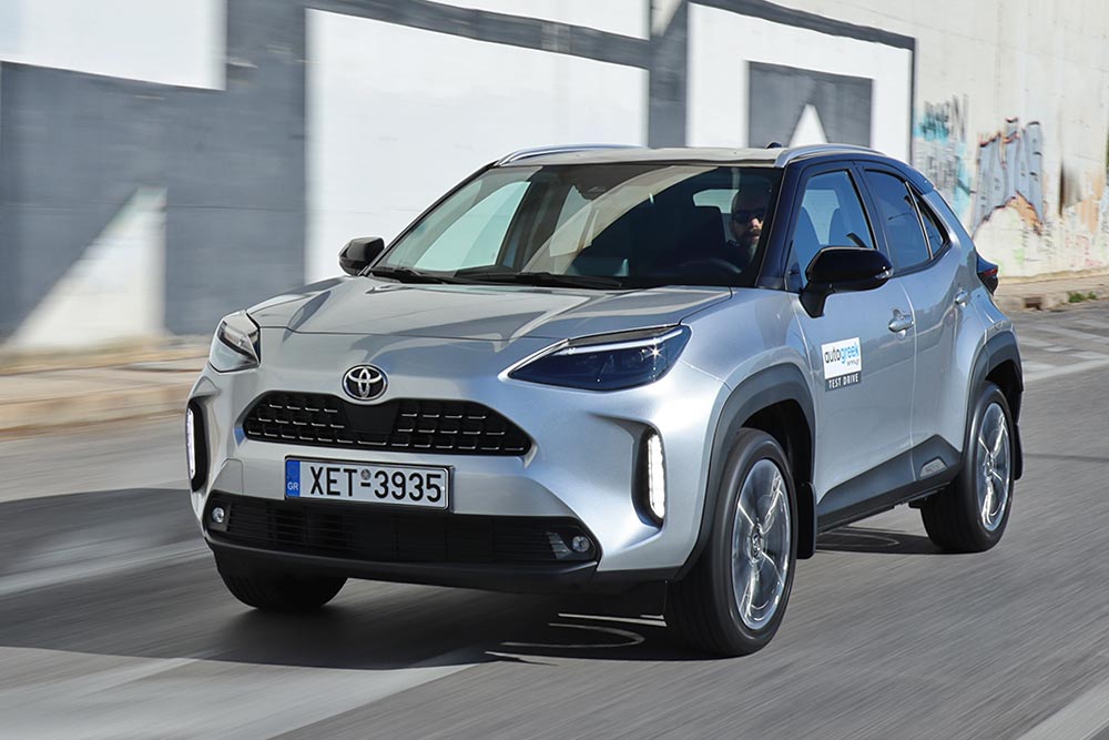 https://autogreeknews.gr/wp-content/uploads/2022/01/Toyota-Yaris-Cross-1.5-125-hp-2.jpg