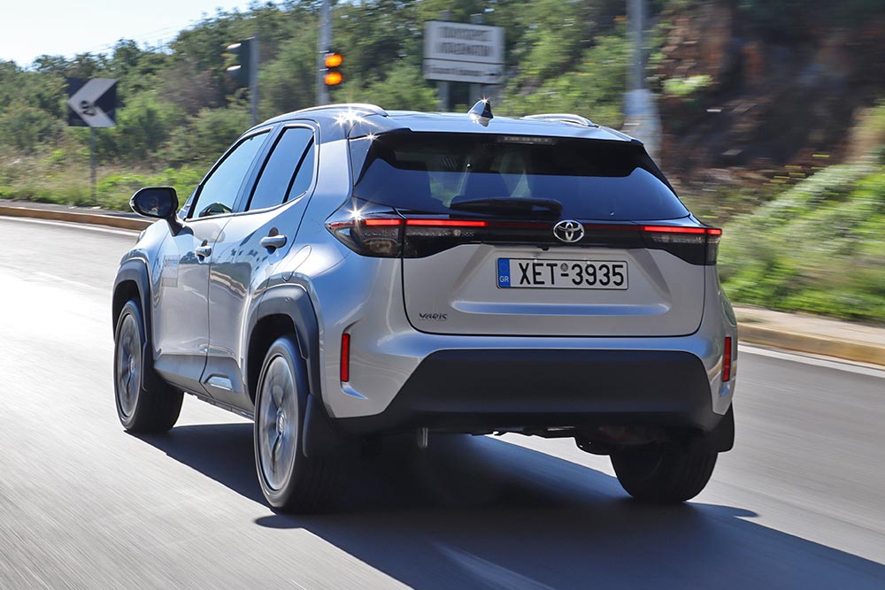 https://autogreeknews.gr/wp-content/uploads/2022/01/Toyota-Yaris-Cross-1.5-125-hp-6.jpg