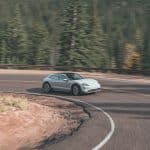 a-porsche-taycan-goes-from-below-sea-level-to-pike (1)