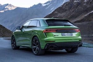 audi-rs-q8-climbs-the-alps (2)