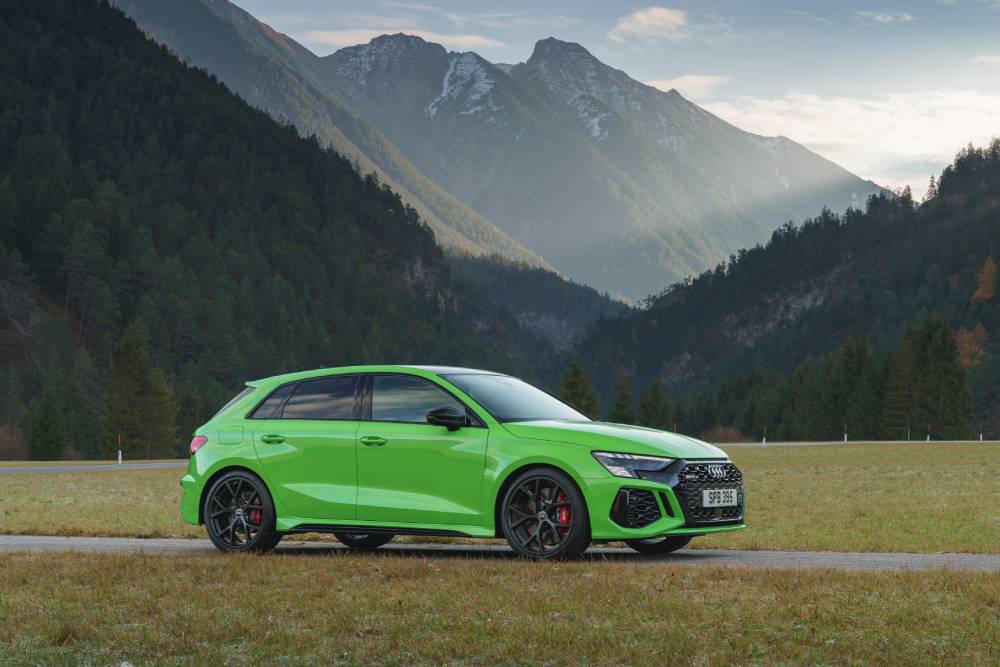 https://autogreeknews.gr/wp-content/uploads/2022/01/audi_rs_3_sportback_2968.jpg