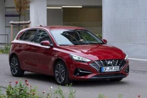 hyundai-i30-empros-panningi