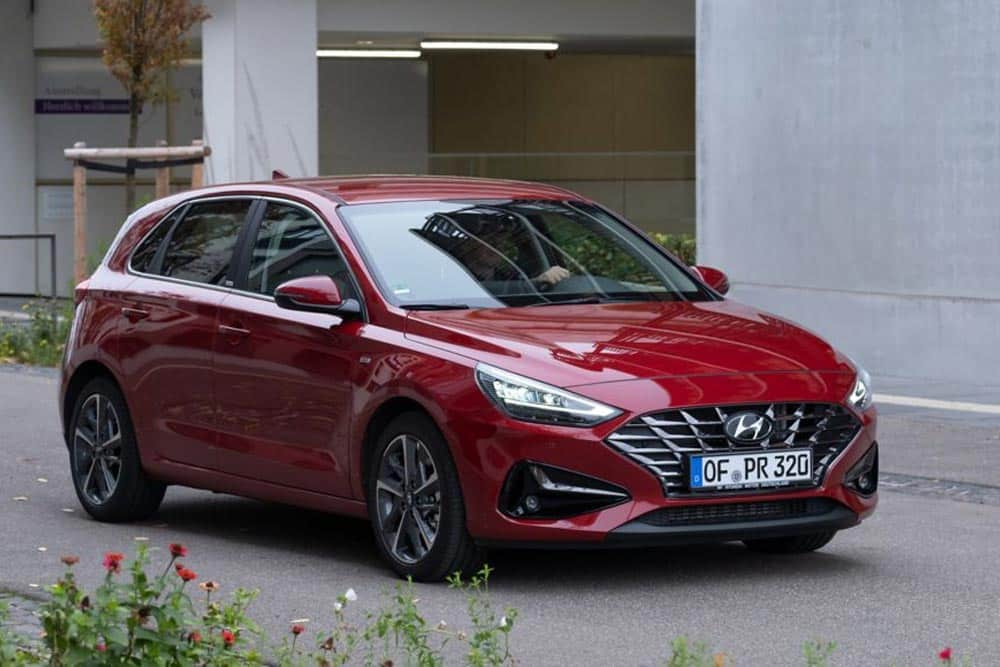 https://autogreeknews.gr/wp-content/uploads/2022/01/hyundai-i30-empros-panningi.jpg