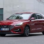 hyundai-i30-empros-statiko