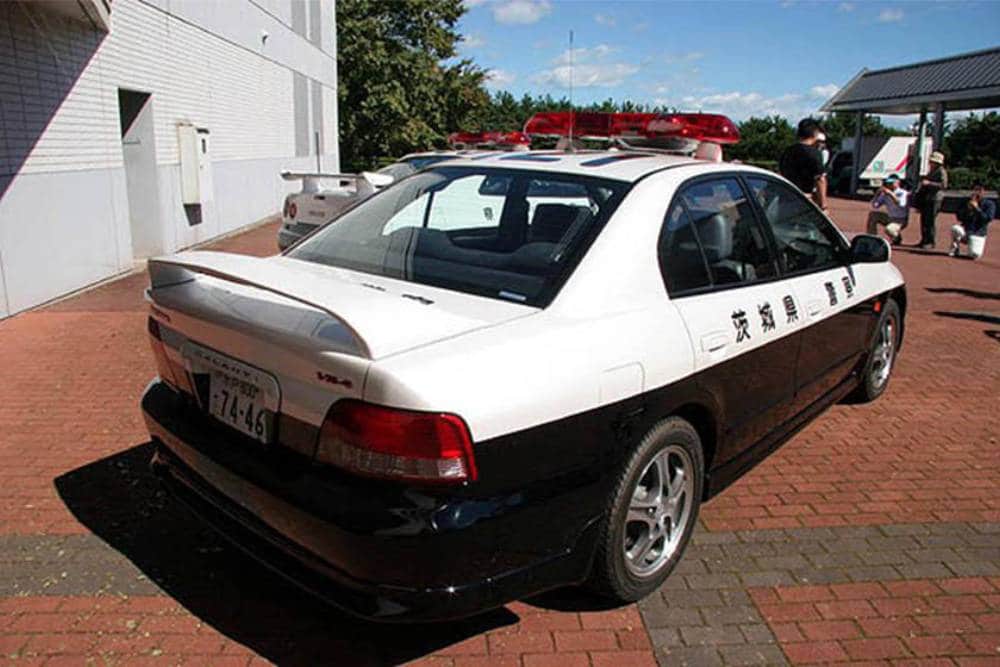 https://autogreeknews.gr/wp-content/uploads/2022/01/jdm-police-cars-2.jpg