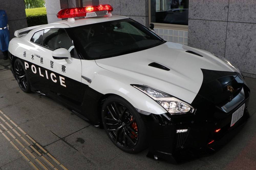 https://autogreeknews.gr/wp-content/uploads/2022/01/nissan-gt-r-police-car-in-japan.jpg