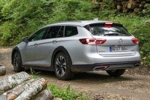 opel insignia country tourer 02