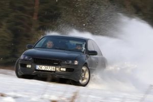 opel omega snow drift