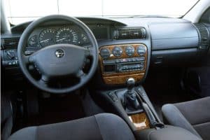 opel_corsa_edition_100_3-door_6