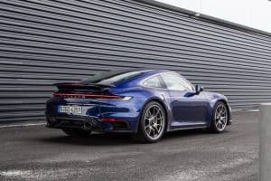porsche 911 turbo s ligthweight package 04